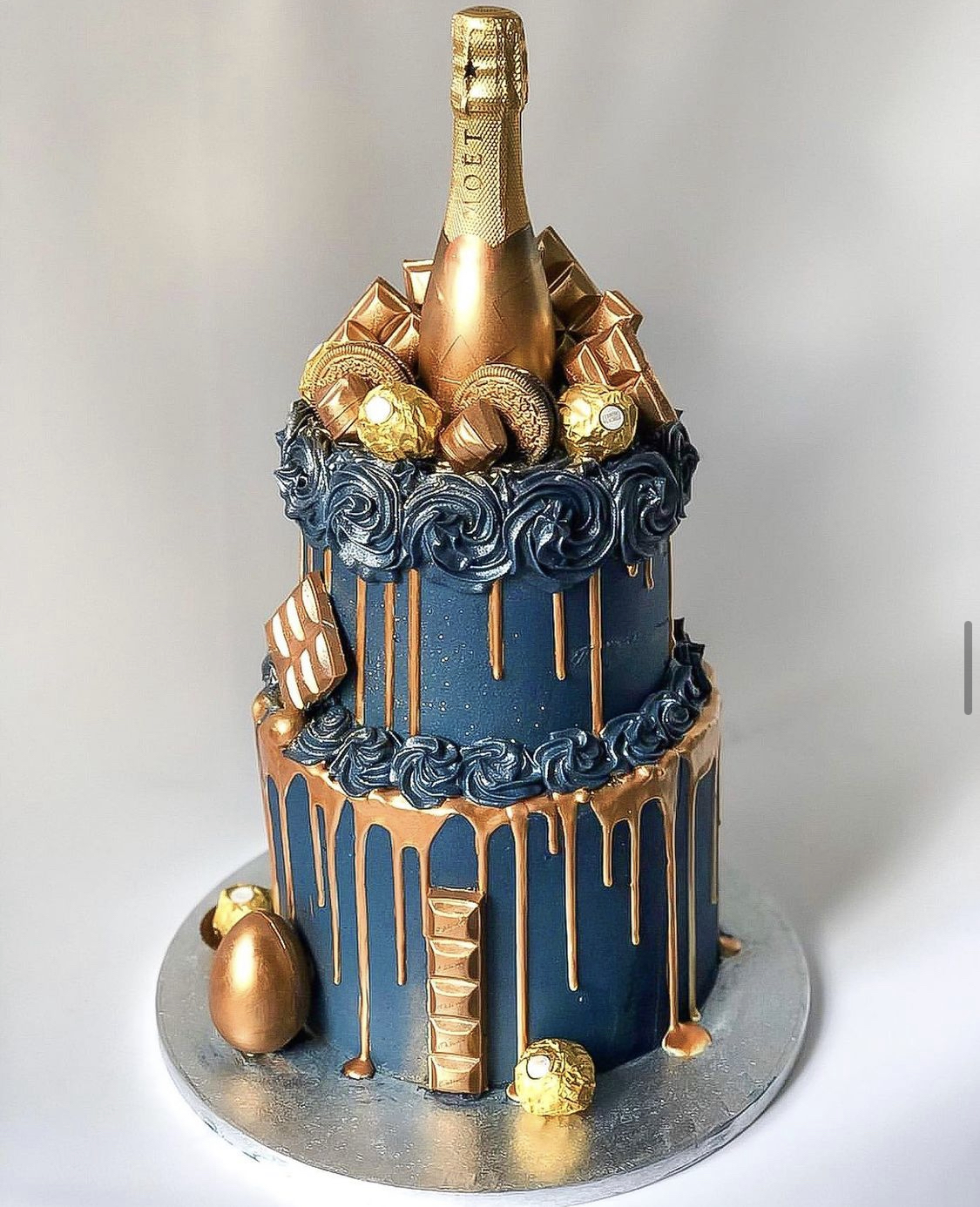 Hand Crafted Bespoke Cakes | Outrageous Cakes